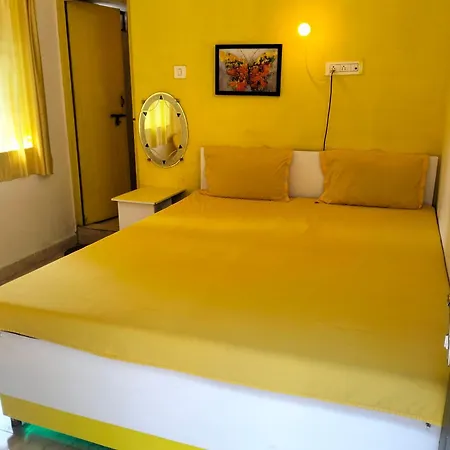 Greenland Gokarna Ac And Non Ac Only For Bachelors And Young Couples Exterior photo