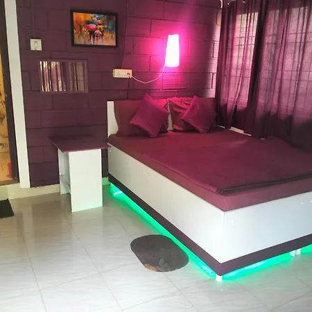 Greenland Gokarna Ac And Non Ac Only For Bachelors And Young Couples Exterior photo